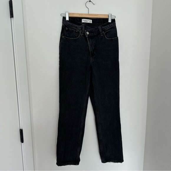 Abercrombie & Fitch The 90's Straight Ultra High Rise Jeans Crossover Waist 25 - Picture 3 of 9